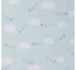 Baumwoll-Stoff "Fahnen und Wolken"