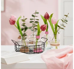 Drahtkorb mit 6 Glasflaschen