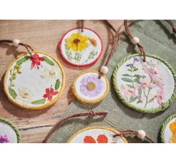 Rico Design Mix Set gepresste Blüten 