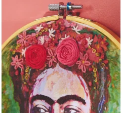 Serviette "Frau mit Blumenkranz"