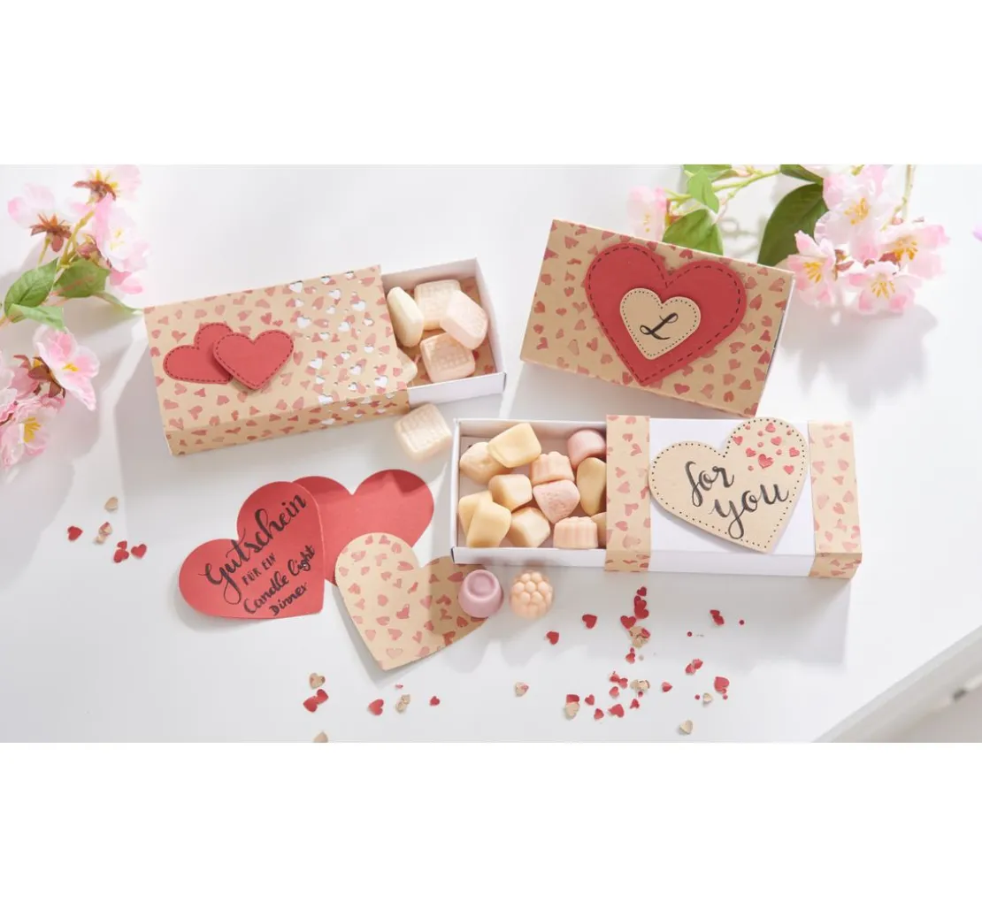 Vintage-Fotokarton "Tanzende Herzen"